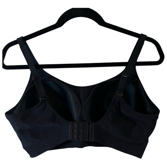 Underoutfit Sleek Black Comfort Bra - Picture 3 of 11